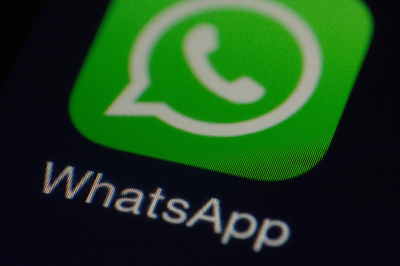 WhatsApp, nuevo canal de comunicación de Nau Llibres
